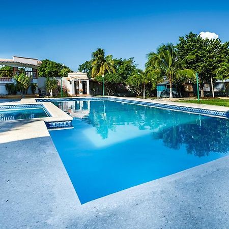 فندق Capital O Oxtankah,Chetumal Bay Calderitas المظهر الخارجي الصورة