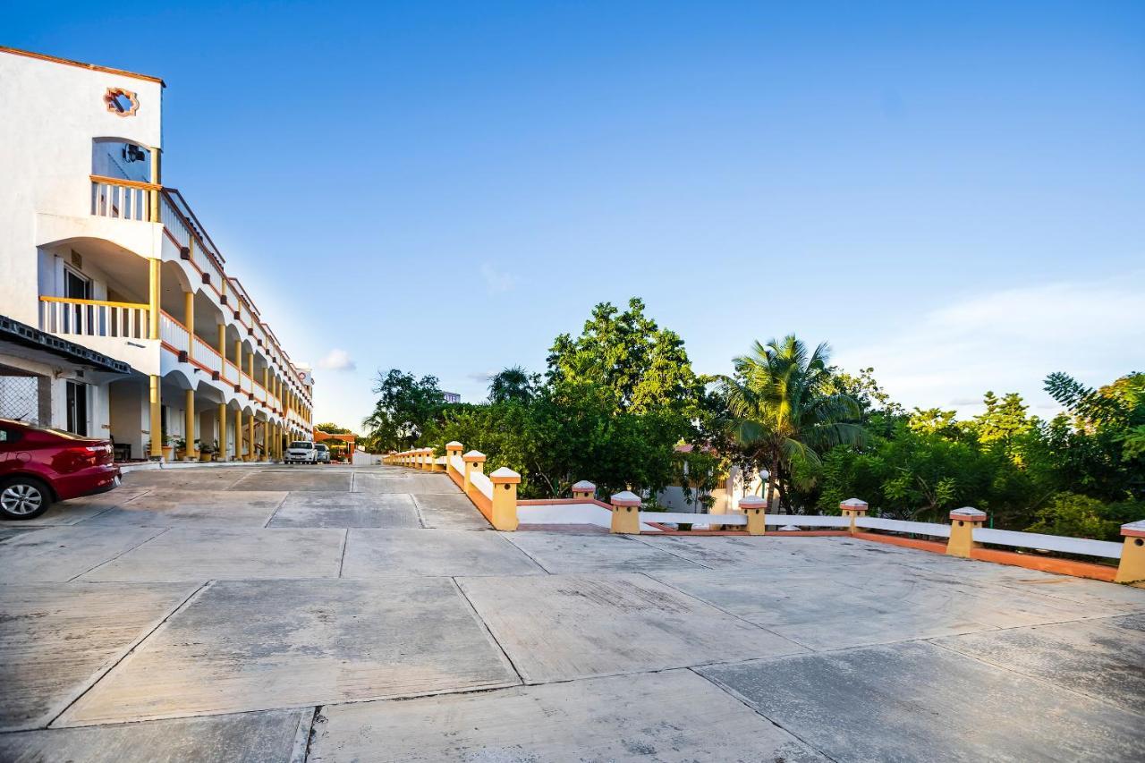 فندق Capital O Oxtankah,Chetumal Bay Calderitas المظهر الخارجي الصورة